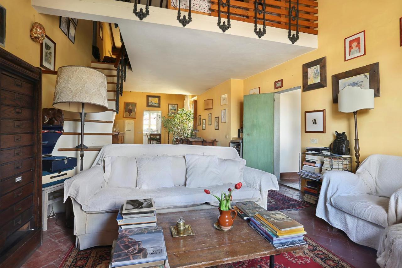 A Postcard View In A Vintage Apartment Floransa Dış mekan fotoğraf